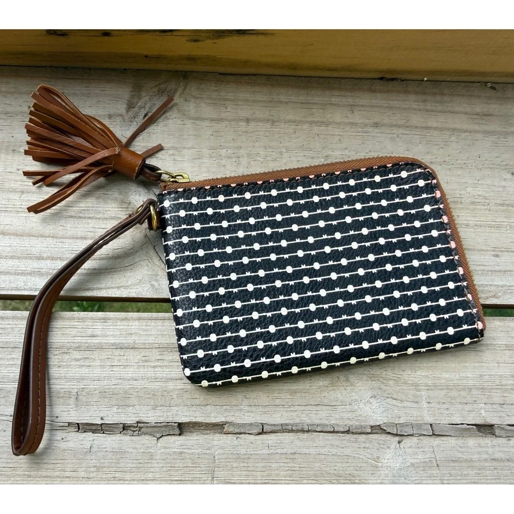 Fossil Logan RFID Zip-Around Clutch Wallet – Key Pattern – Brown Tassel